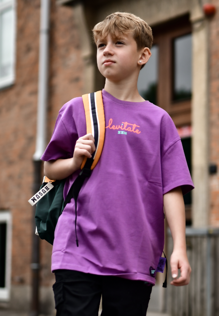 Alexander Husum - "Levitate" T-Shirt