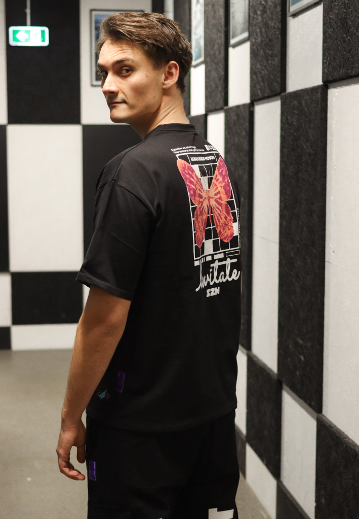 Alexander Husum - "Grid" T-Shirt